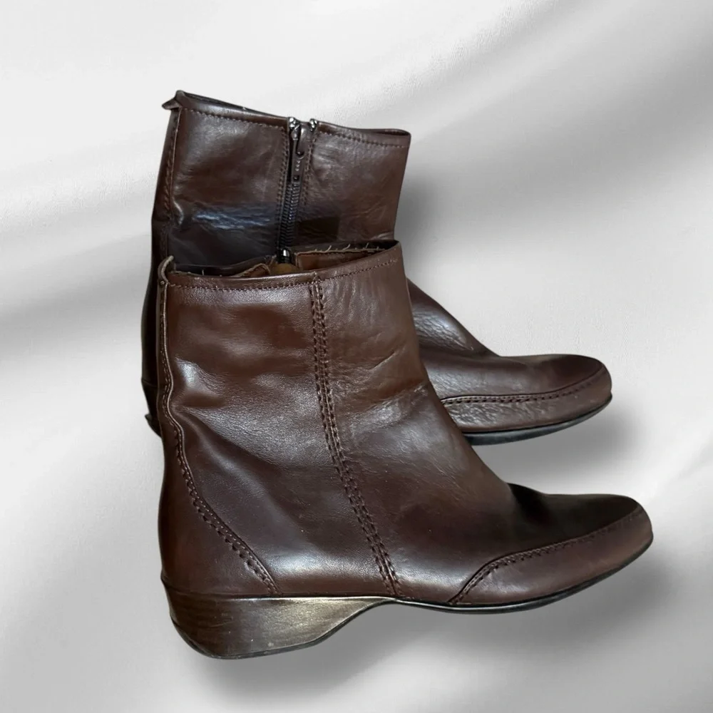 Hush Puppies Brown‎ Booties